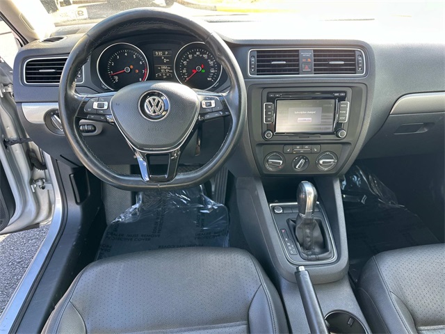 2015 Volkswagen Jetta 1.8T SE photo 17