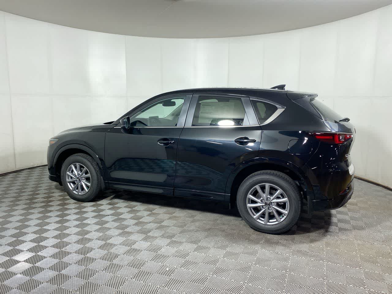 2025 Mazda CX-5 2.5 S Preferred photo 4