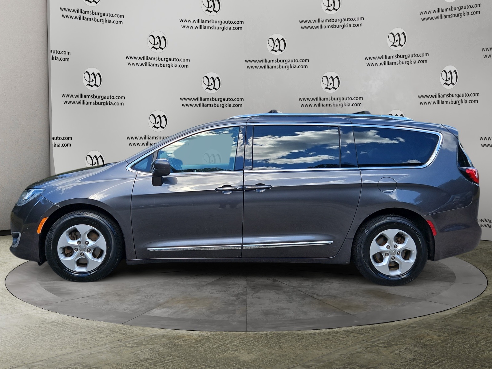Used 2017 Chrysler Pacifica Touring-L Plus with VIN 2C4RC1EG9HR608353 for sale in Williamsburg, VA