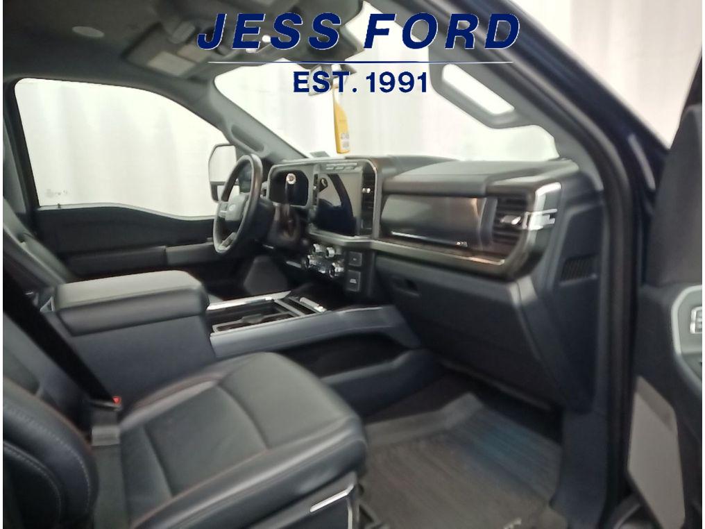 2024 Ford F-350 Lariat photo 4