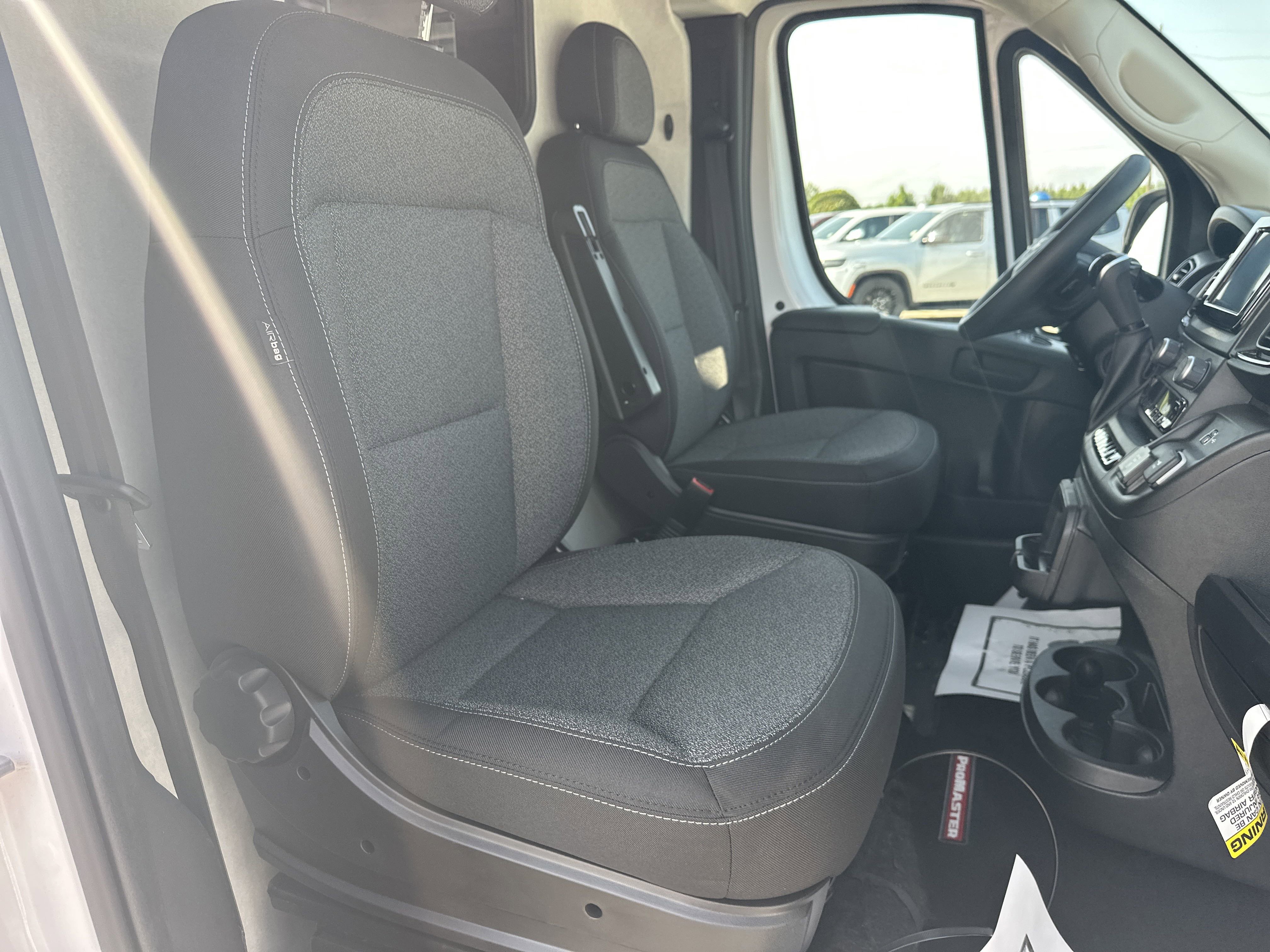 2025 Ram ProMaster 2500 photo 6