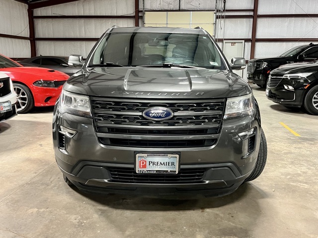 2019 Ford Explorer XLT photo 2