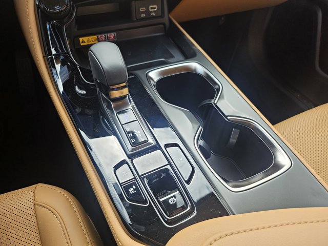 2026 Lexus NX 350h Premium photo 15