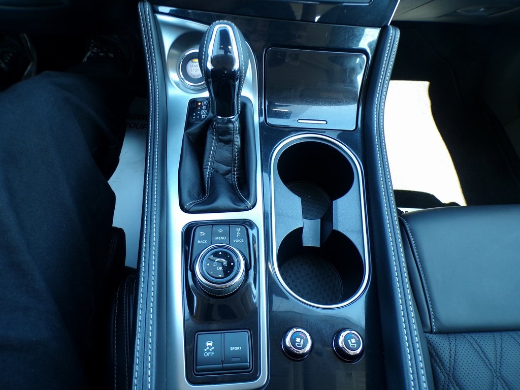 2023 Nissan Maxima Platinum photo 14