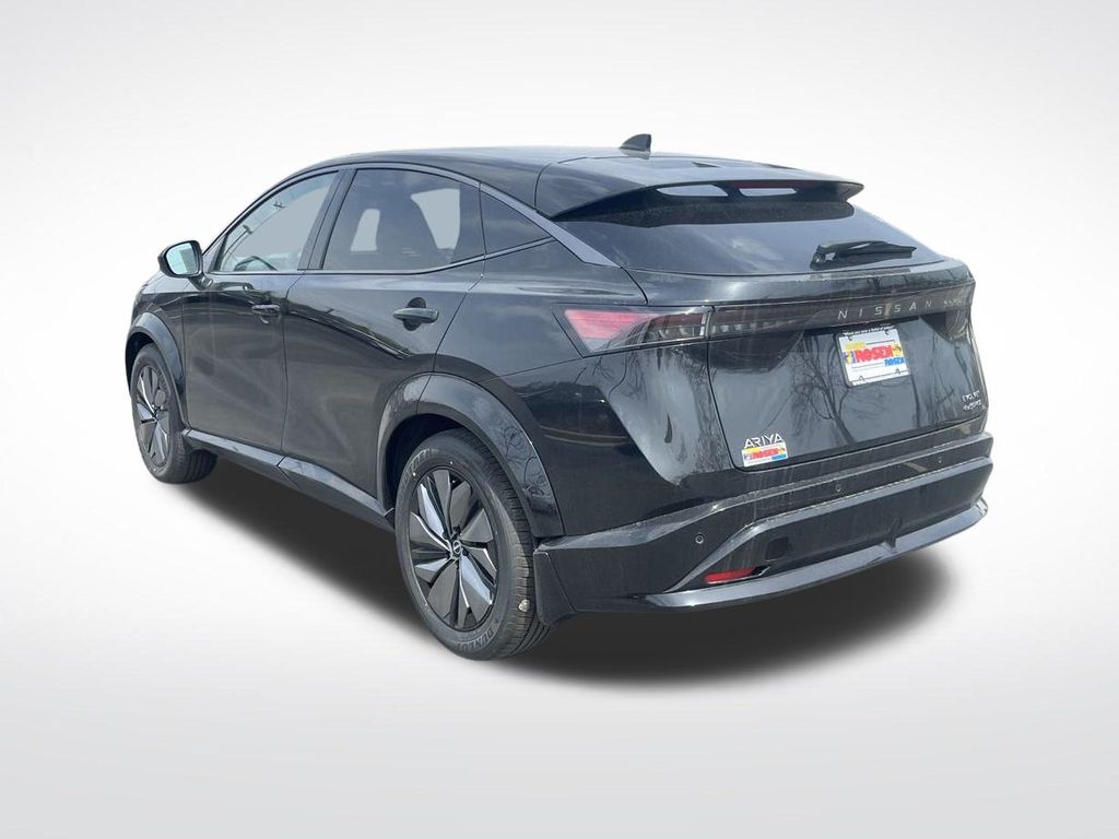 2025 Nissan ARIYA Engage Evolve+ Empower photo 3