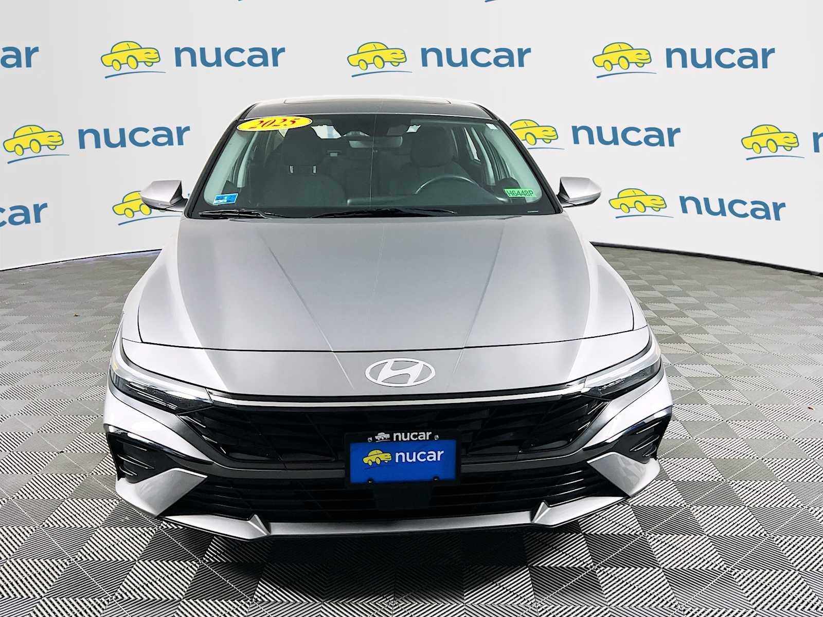 2025 Hyundai Elantra SEL Convenience photo 2