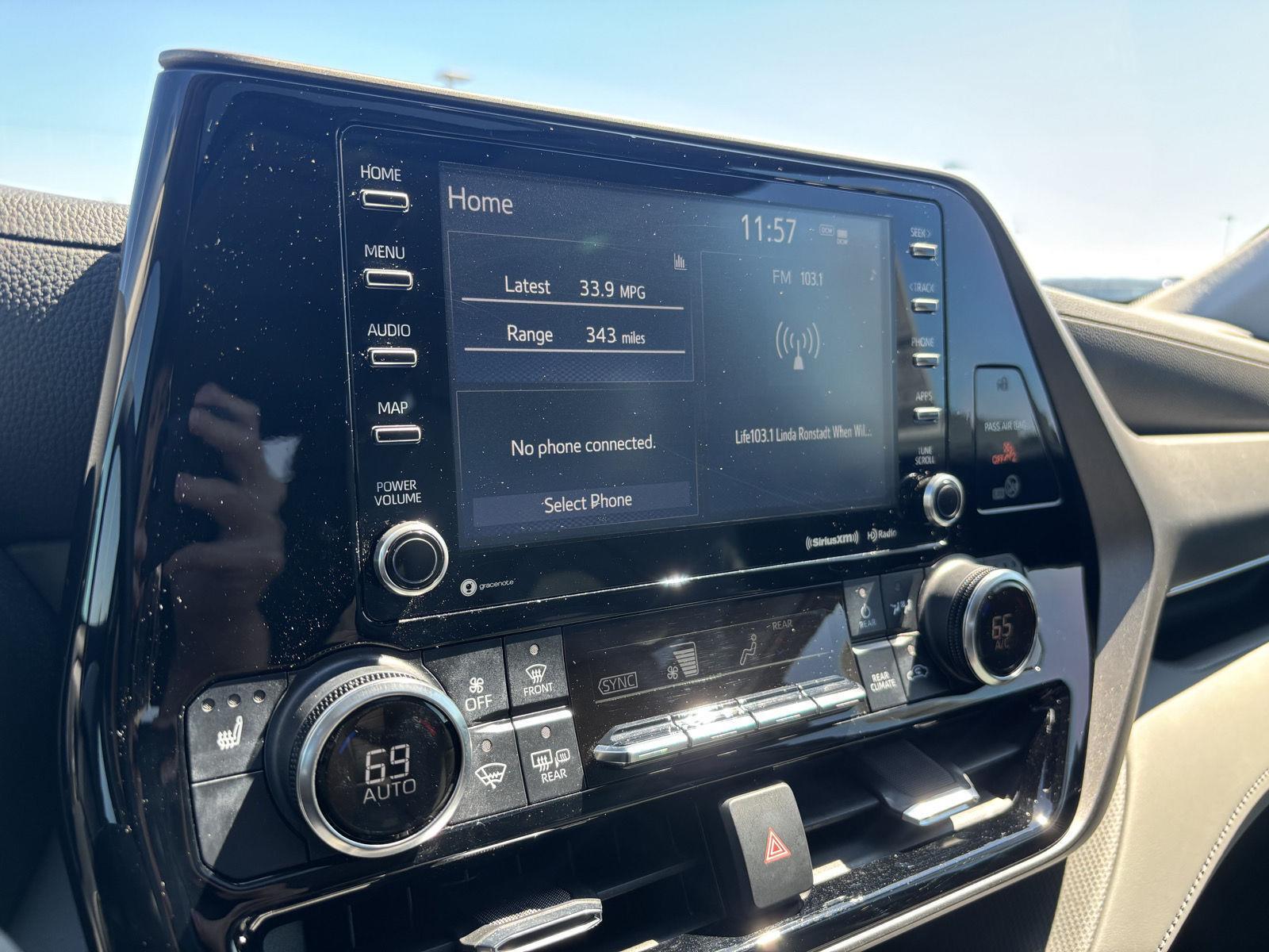 2022 Toyota Highlander Hybrid XLE photo 27