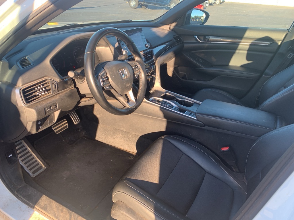 2021 Honda Accord Sport 2.0T photo 2