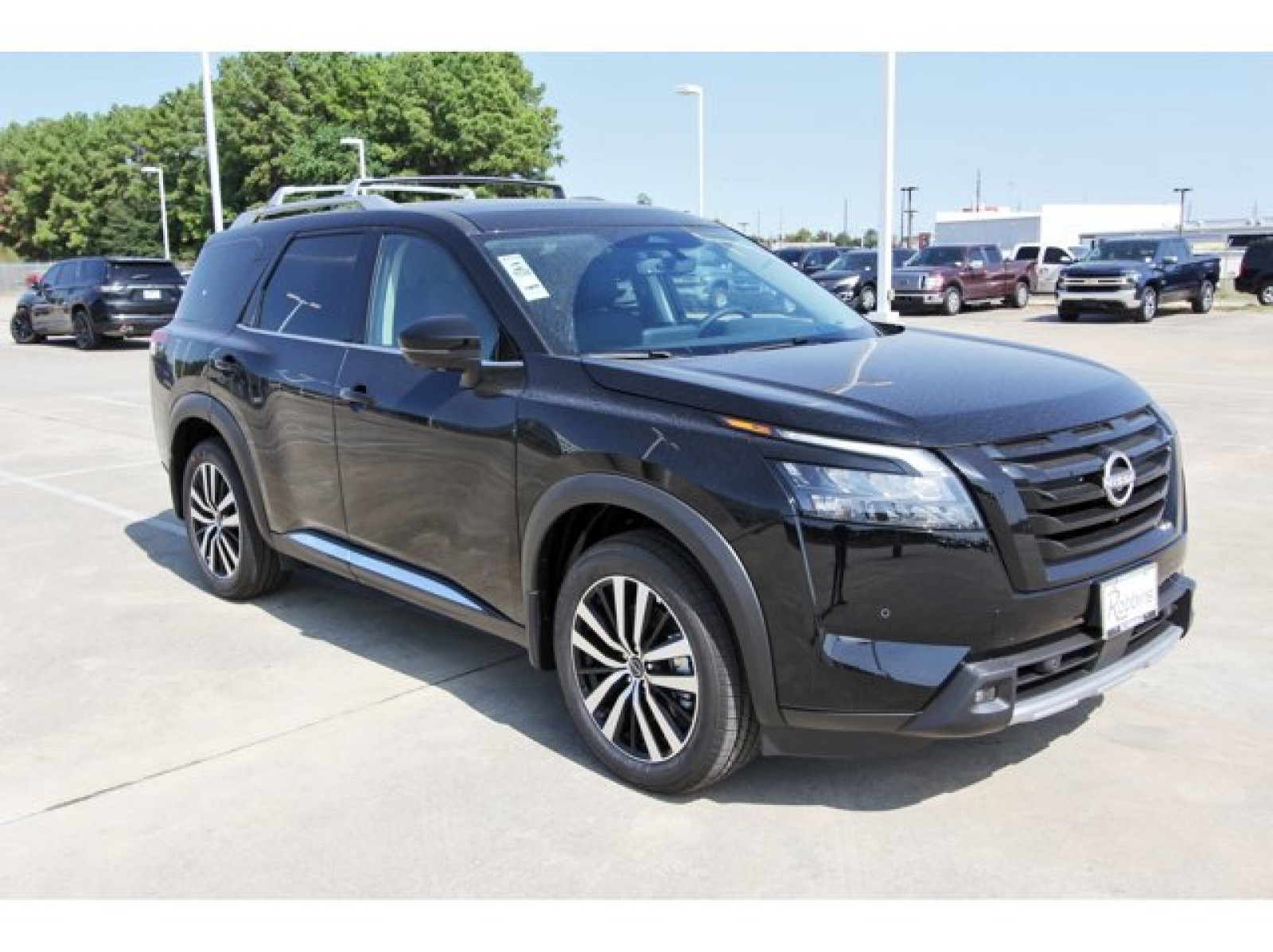 2025 Nissan Pathfinder Platinum Black at Robbins Nissan