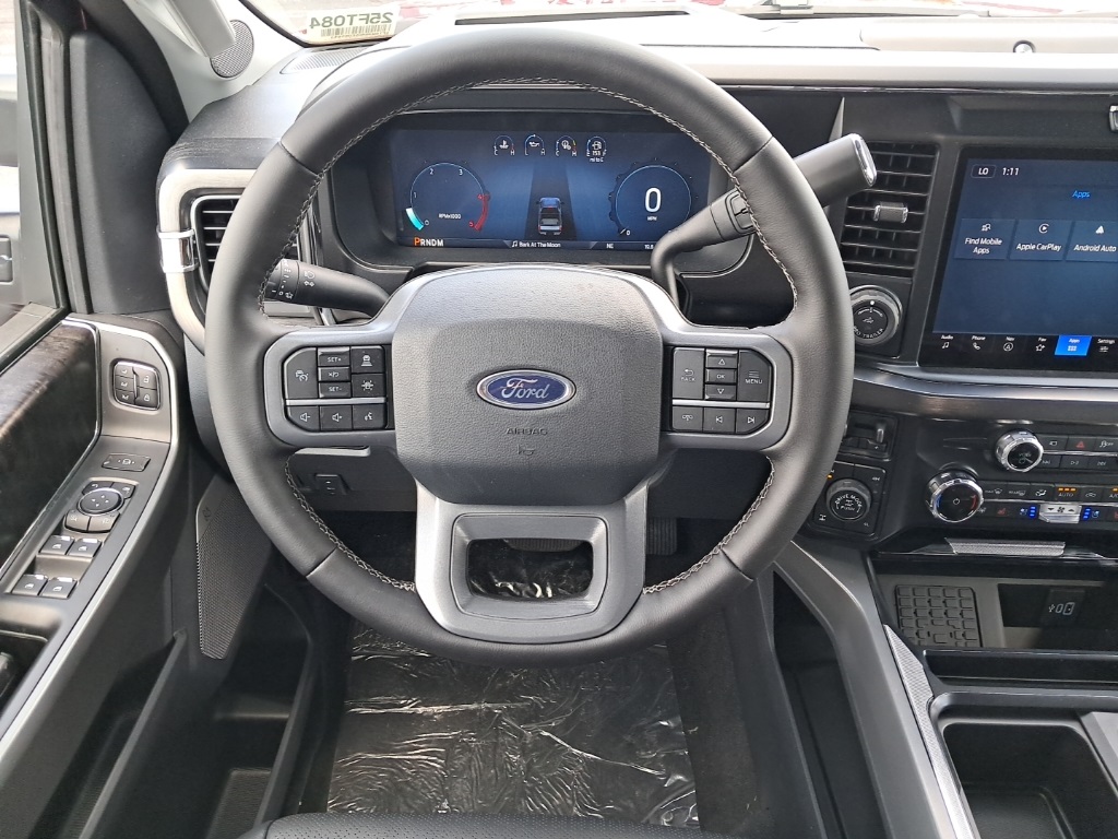 2025 Ford F-350 Lariat photo 14