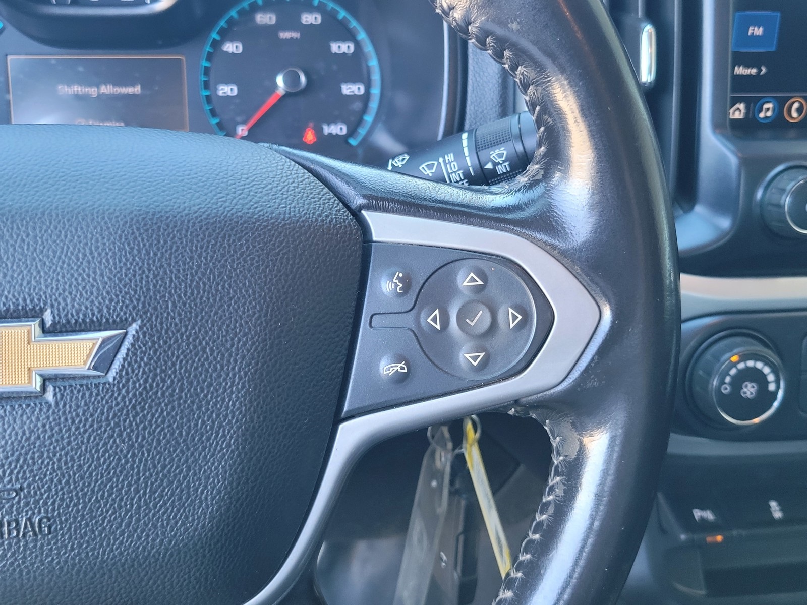 2020 Chevrolet Colorado LT photo 18