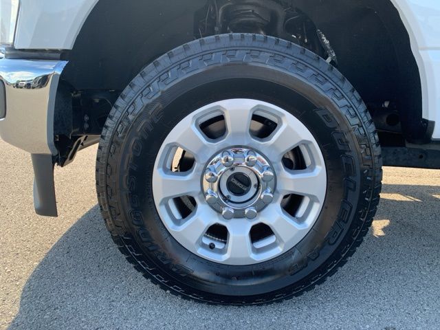 2024 Ford F-350 photo 10