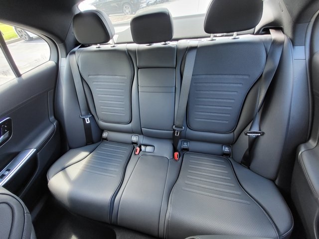 2024 Mercedes Benz C 300 photo 14