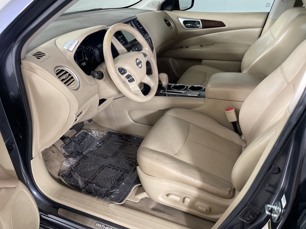 2014 Nissan Pathfinder SL photo 15