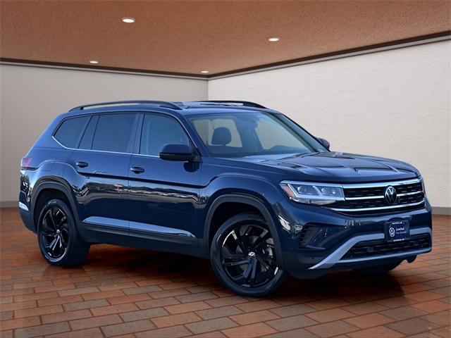 2023 Volkswagen Atlas SE w/Tech's photo
