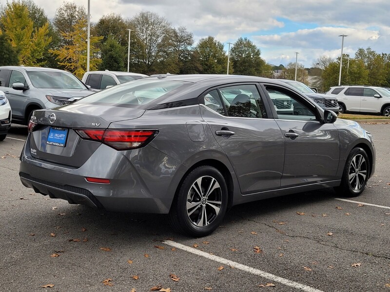 2022 Nissan Sentra SV photo 3