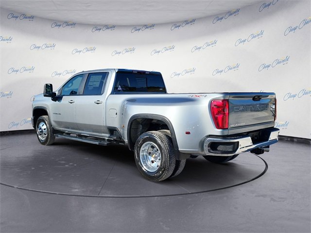 2026 Chevrolet Silverado 3500HD LT photo 3