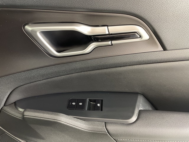 2026 Kia Sportage EX photo 8
