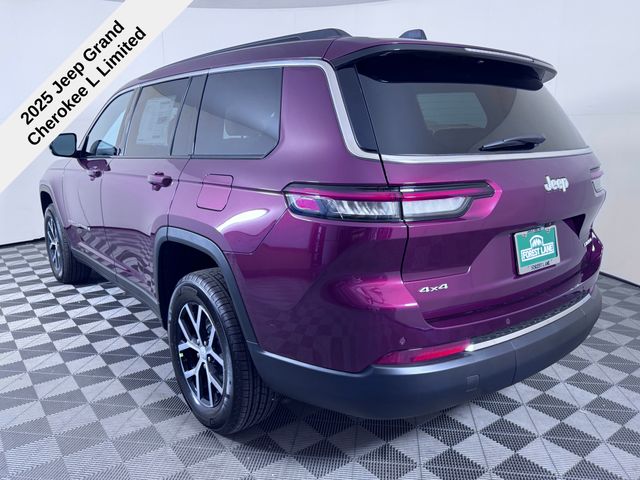 2025 Jeep Grand Cherokee Limited photo 3