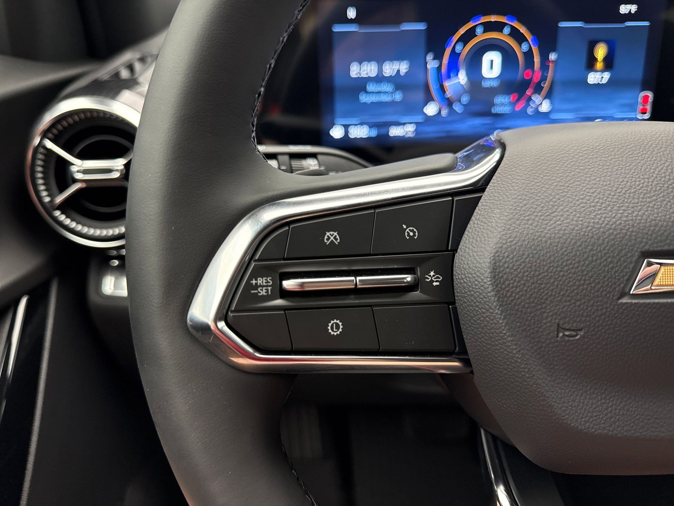 2026 Chevrolet Equinox LT photo 17