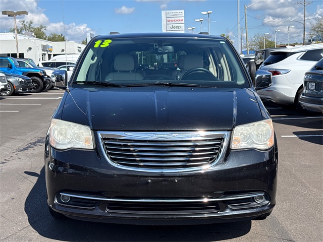 2013 Chrysler Town & Country photo 33