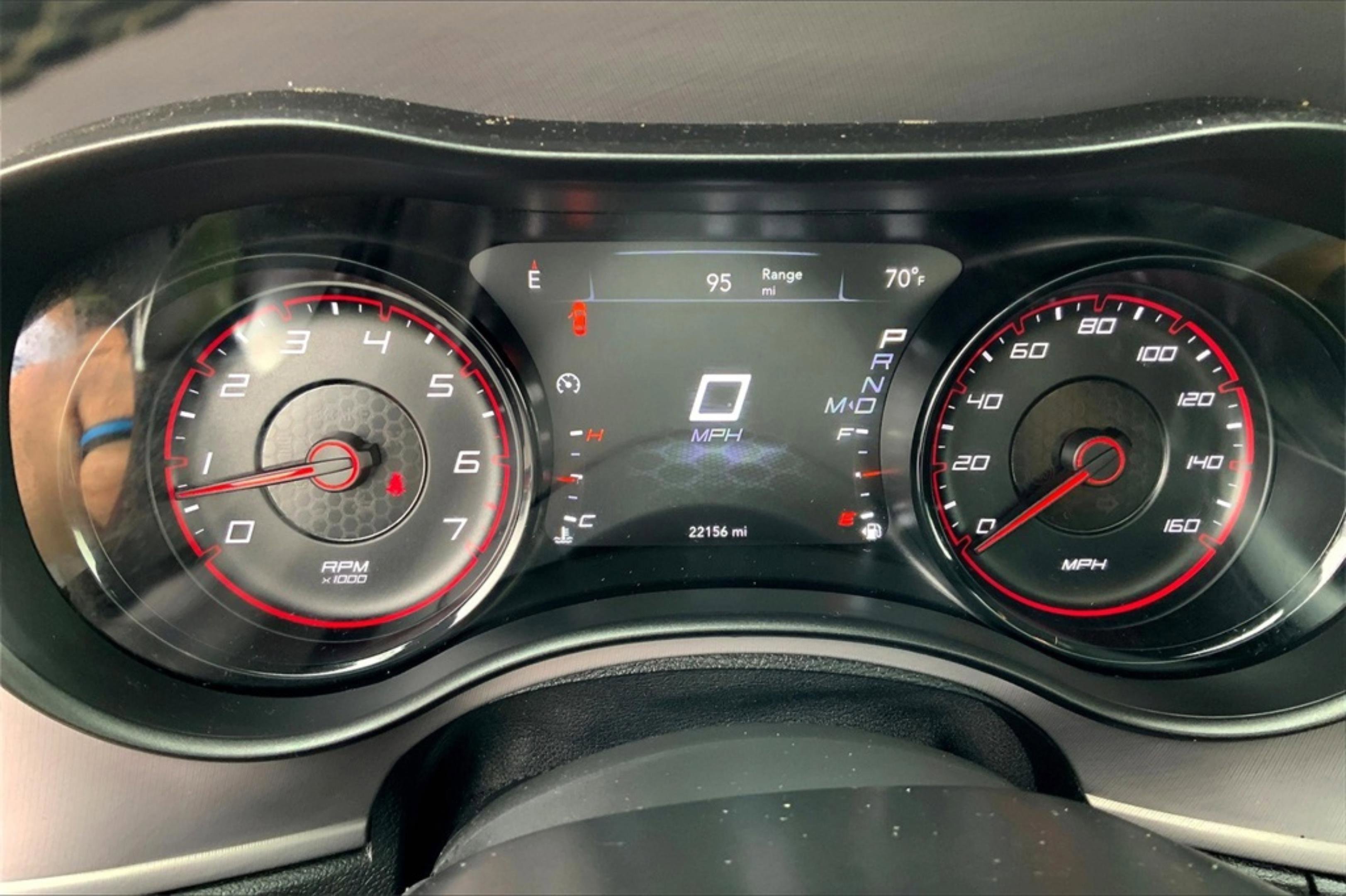 2023 Dodge Charger R/T photo 19