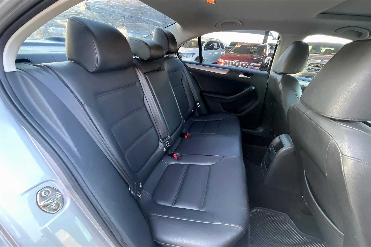 2015 Volkswagen Jetta 2.0 TDI SE photo 18