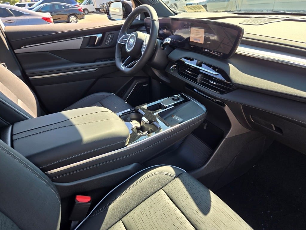 2026 Buick Enclave Sport Touring photo 4