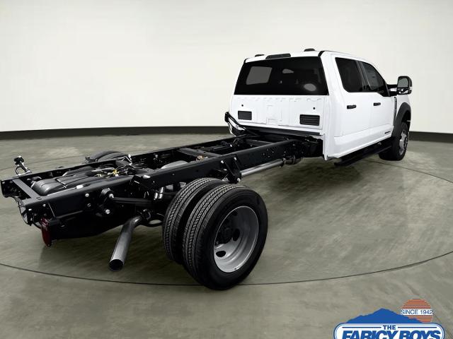 2025 Ford F-550 XLT photo 2