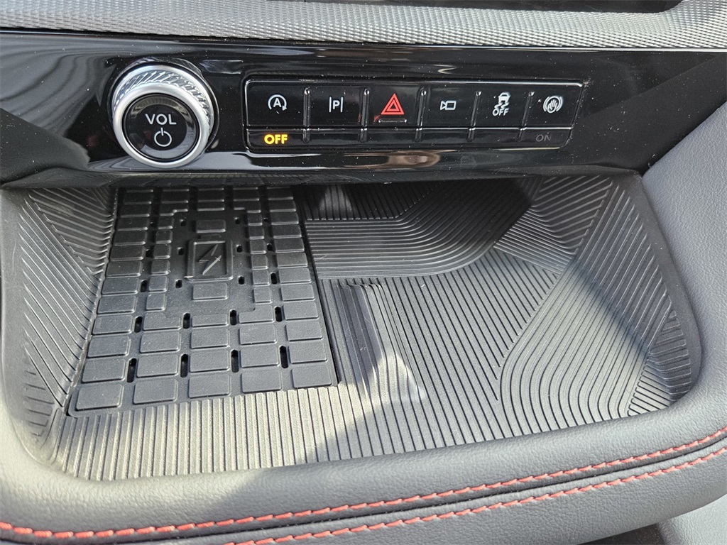 2025 Ford Explorer ST-Line photo 19