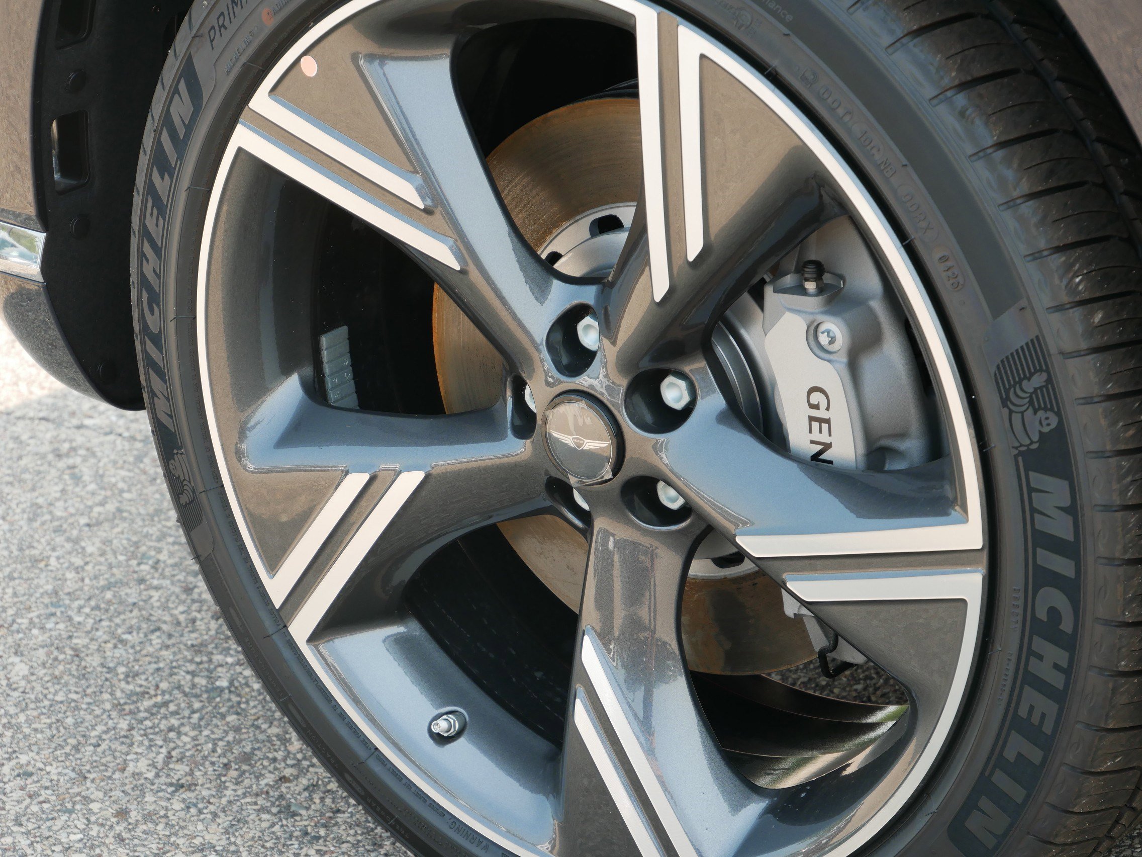 2025 Genesis GV80 Prestige AWD photo 3