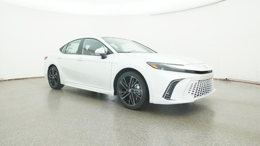 2025 Toyota Camry XSE photo 13