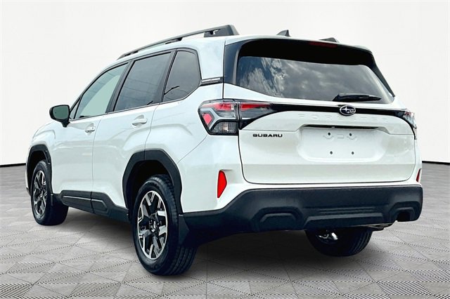 2025 Subaru Forester Premium photo 2