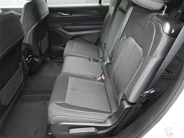 2025 Jeep Grand Cherokee Laredo X photo 38