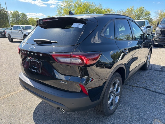 2025 Ford Escape ST-Line Select photo 3