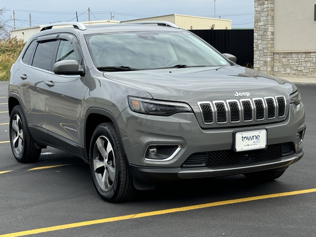 2021 Jeep Cherokee Limited photo 2