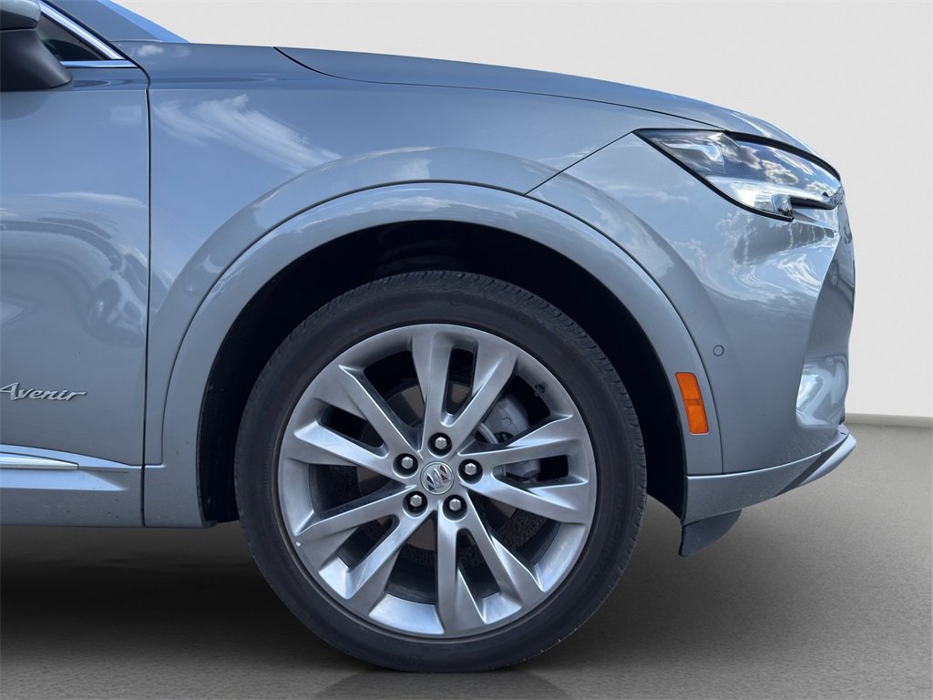 2023 Buick Envision Avenir photo 2
