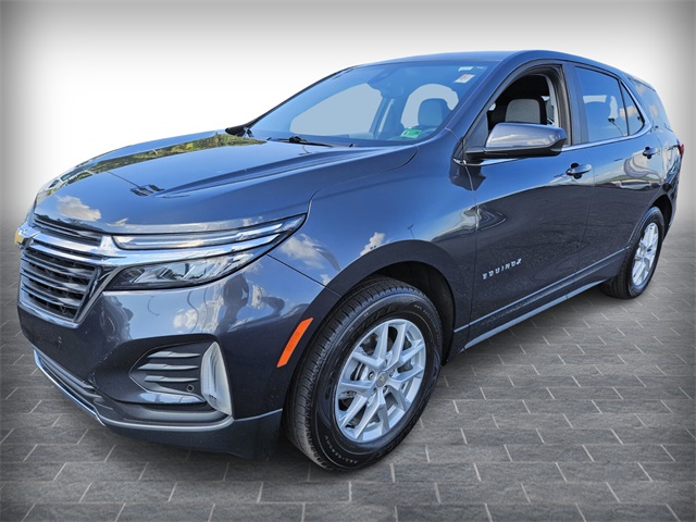 2023 Chevrolet Equinox LT photo 3
