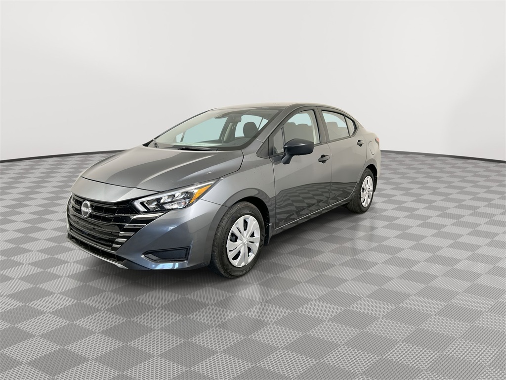 2025 Nissan Versa 1.6 S photo 4