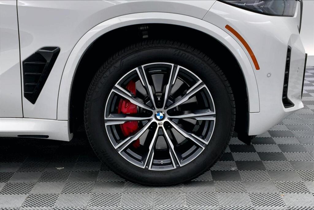2025 Bmw X7 M60i photo 4
