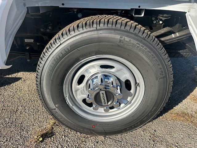 2024 Ford F-350 XL photo 37