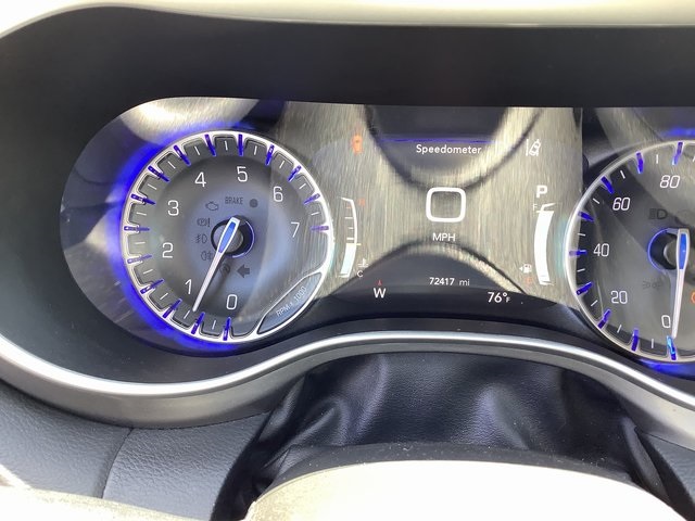 2022 Chrysler Pacifica Touring L photo 14