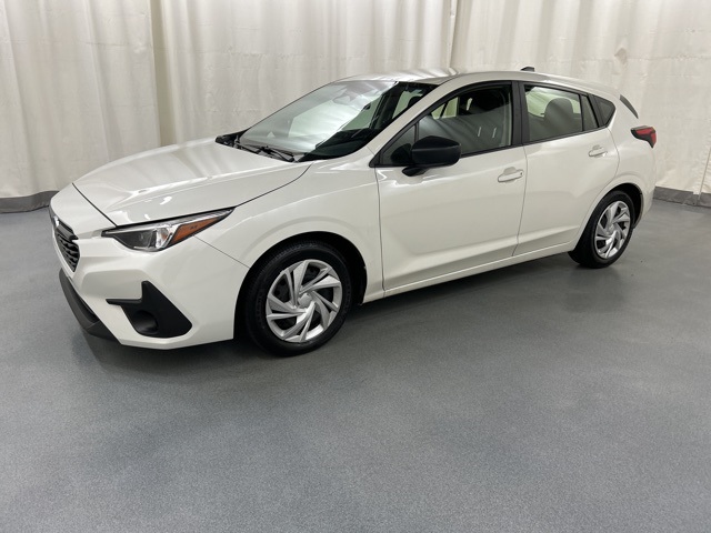 2024 Subaru Impreza Base photo 2