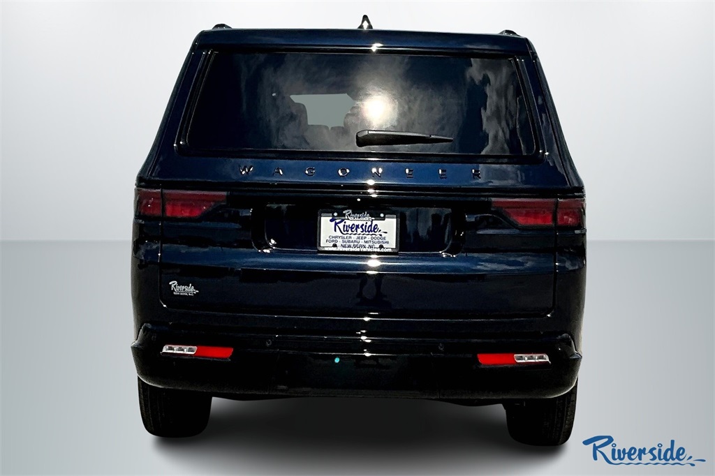 2025 Jeep Wagoneer L Series II Carbide photo 4