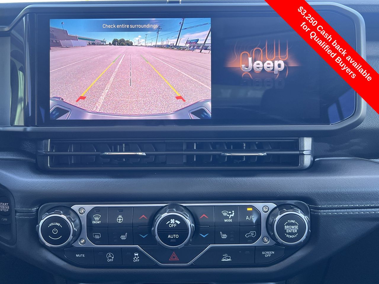 2025 Jeep Gladiator Sport photo 4