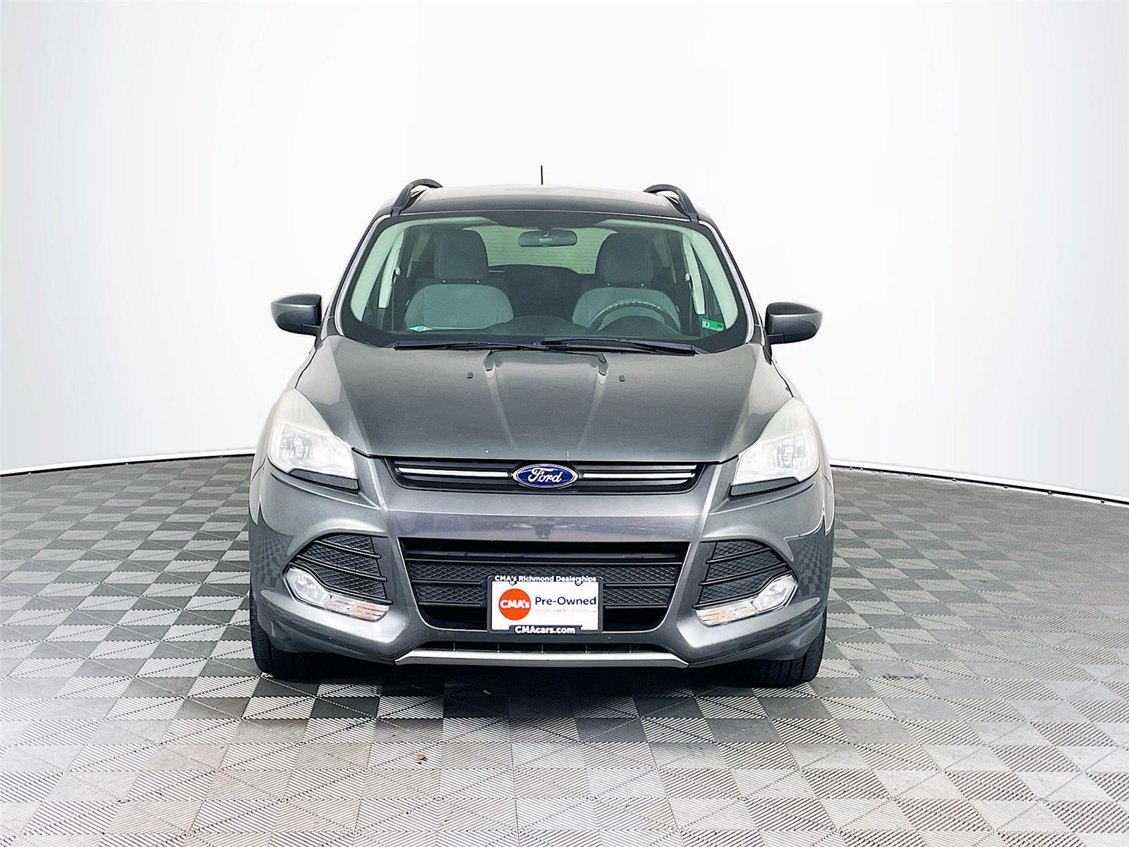 2015 Ford Escape SE photo 2