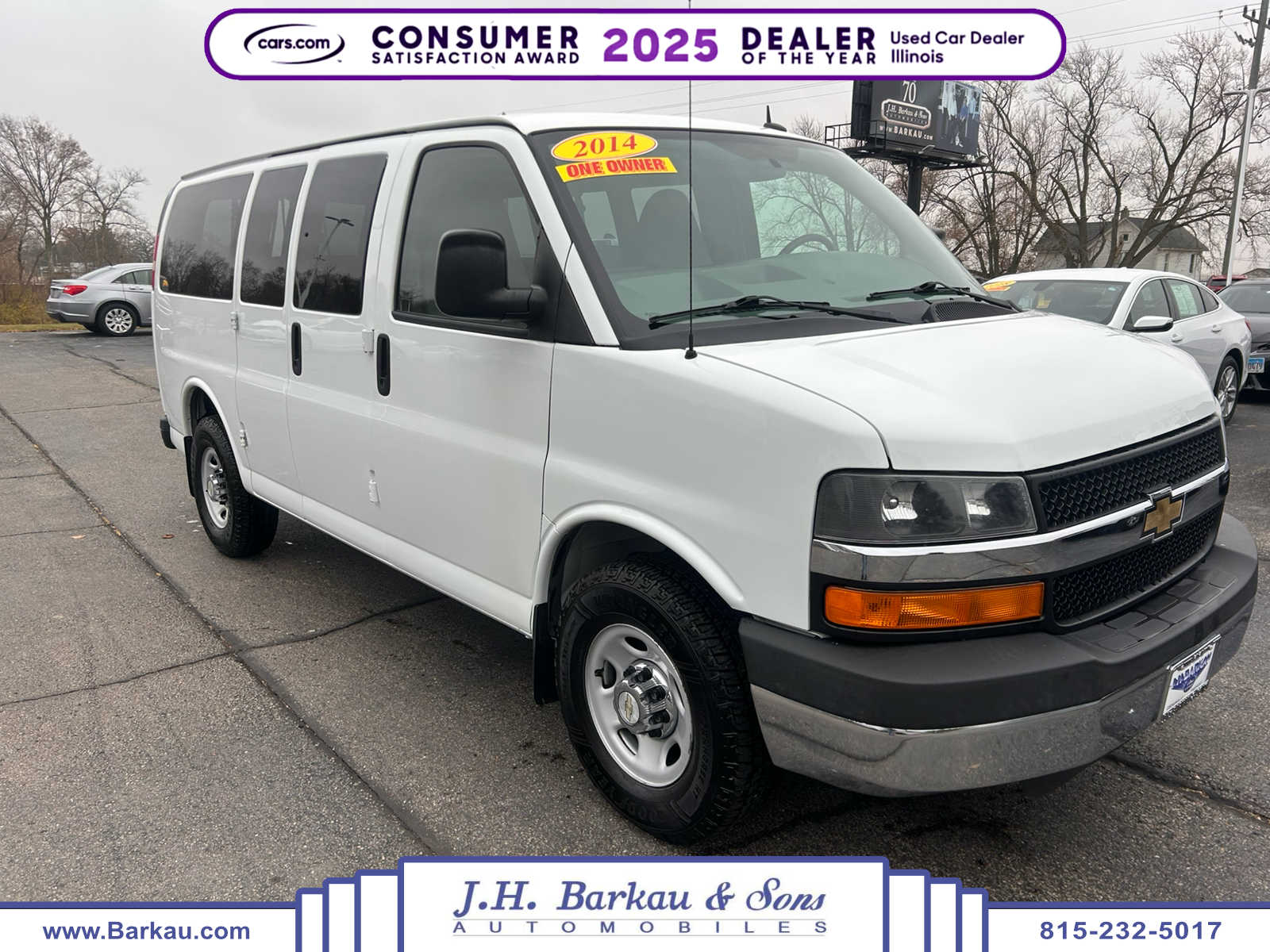 2014 Chevrolet Express Passenger LS's photo