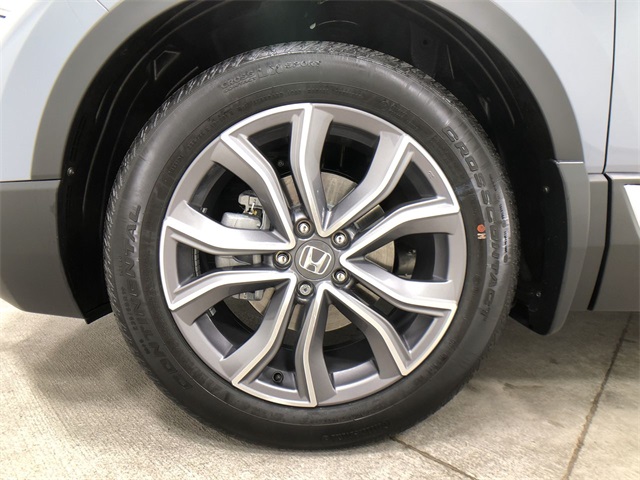 2020 Honda CR-V Touring photo 2