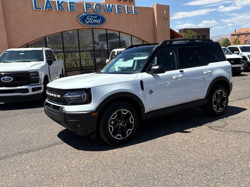 2025 Ford Bronco Sport Outer Banks's photo
