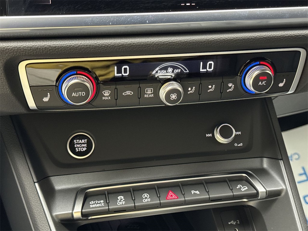 2025 Audi Q3 Premium S line photo 17